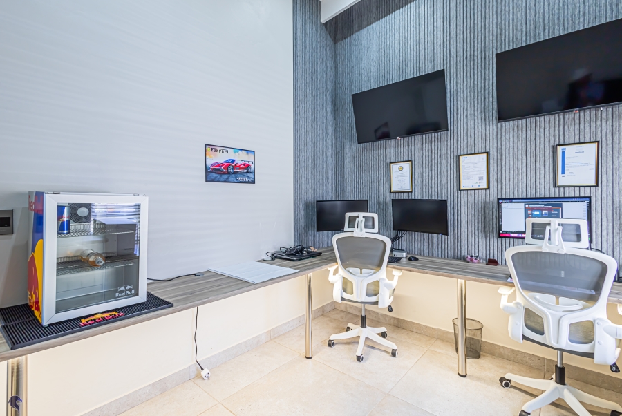 5 Bedroom Property for Sale in Myburgh Park Western Cape